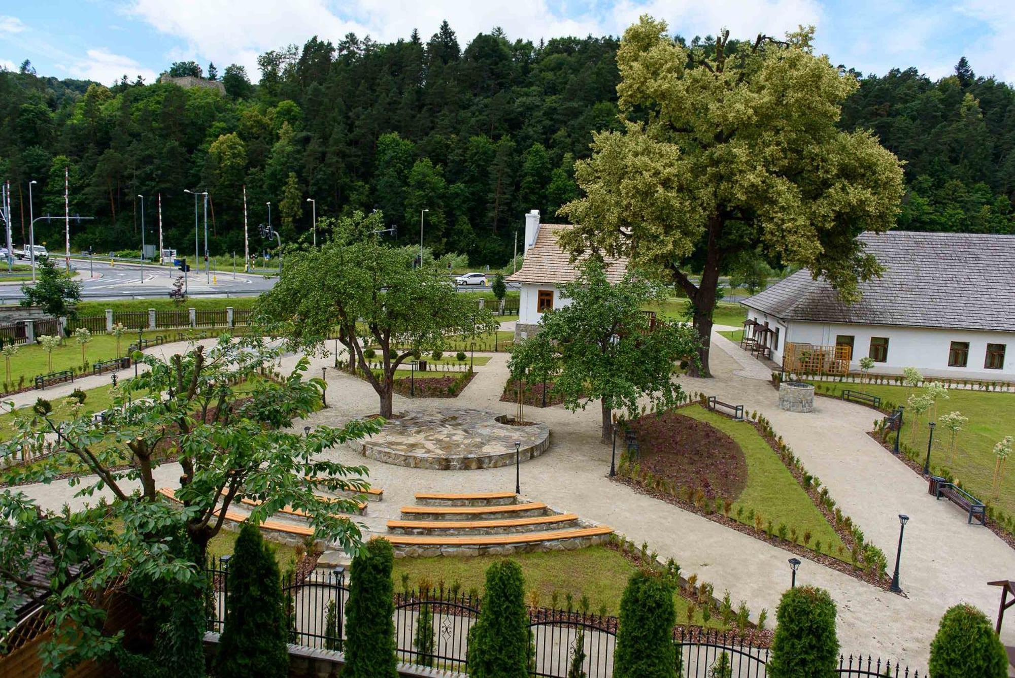 Villa Turris Apartamenty Przy Muszynskim Zamku Muszyna Exteriör bild